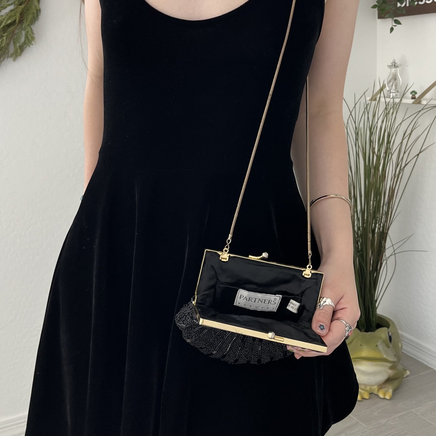 Elegant Noir Beaded Mini Bag